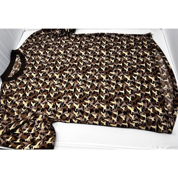 Duck Dynasty shirt with Duck Camo Print short sleeve shirt Pre-Owned size Large - Picture 1 of 6